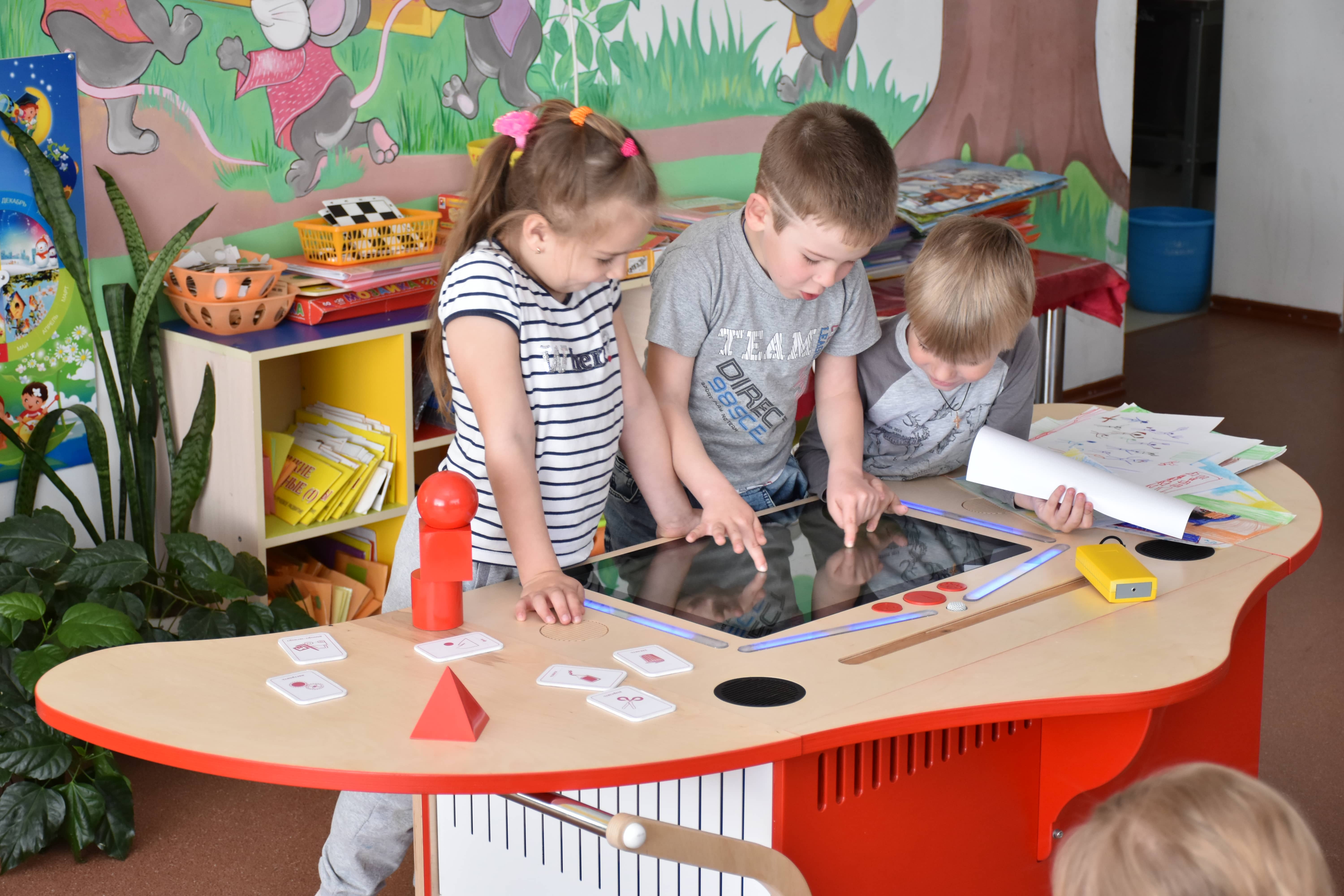 Интерактивный стол для детского сада